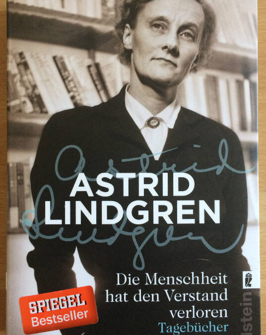Autorinnenzeit – Welches Buch einer Autorin hättest du gerne in der Schule gelesen?